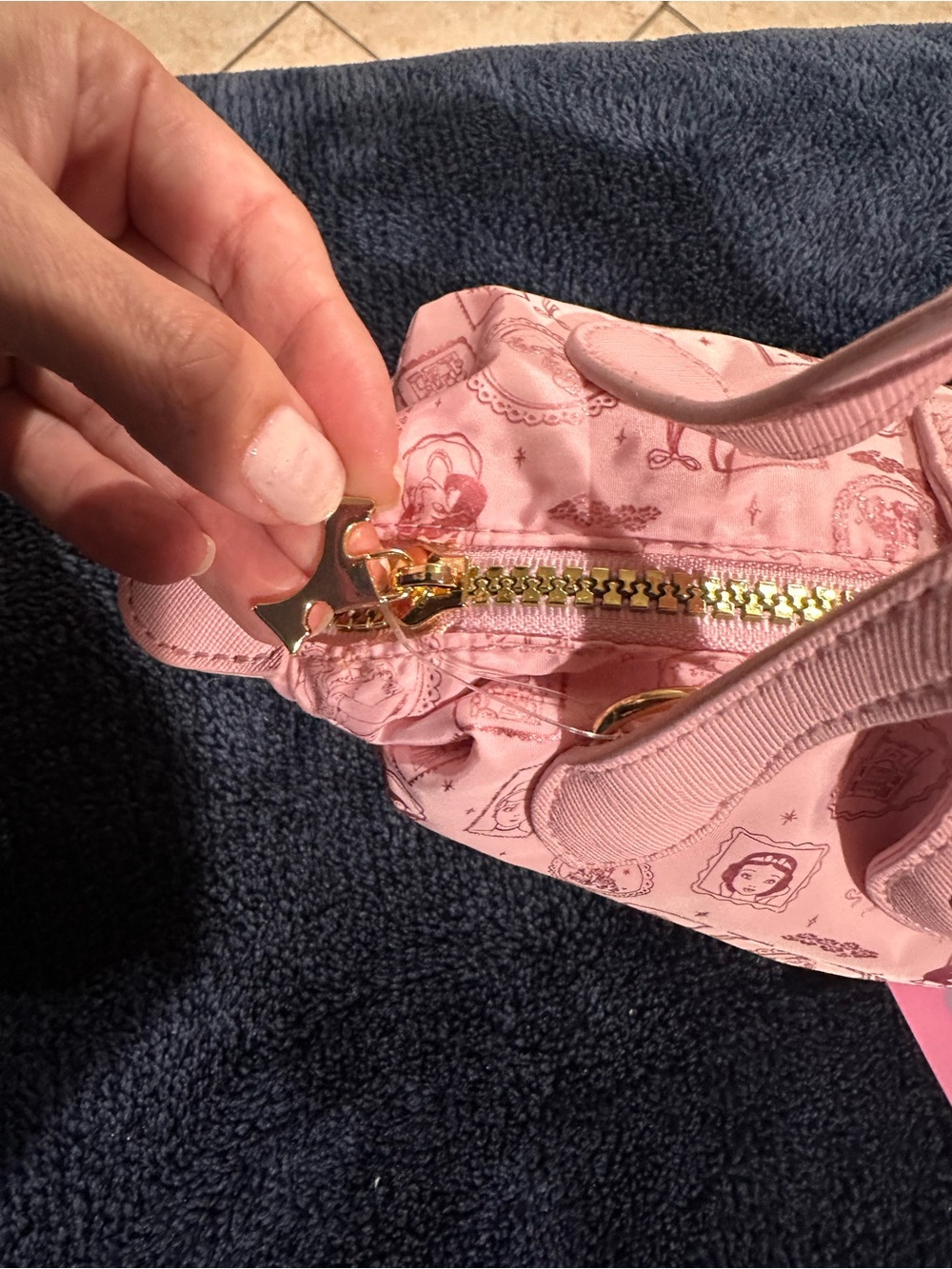 NWT Disney Princess Pink Mini Pouchette Crossbody - Primark - Picture 10 of 13